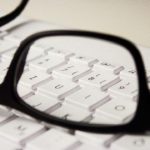 SEO対策を「講座・スクール」で学ぶことのメリット・デメリット