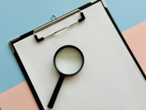 浮気調査の依頼も増える!探偵社サイトのSEO施策について